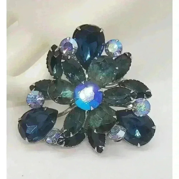 Vintage Brooch Blue & AB Rhinestone Layered Pie Crust Large Fancy Judy Lee ? - Picture 1 of 9